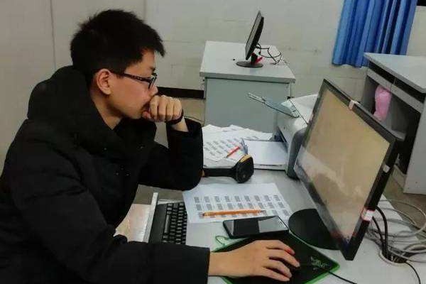 平台养2亿QQ号卖给骗子使用养QQ号是啥意思